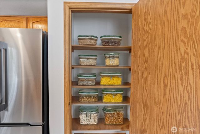 3310 Oas Drive W, University Place, WA 98466