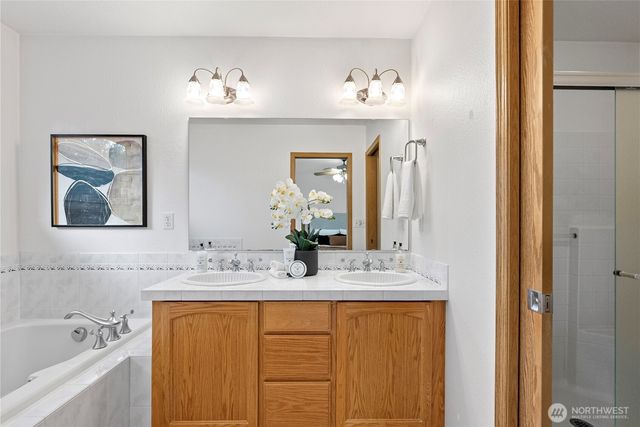 3310 Oas Drive W, University Place, WA 98466