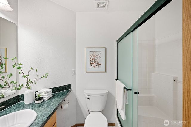 3310 Oas Drive W, University Place, WA 98466