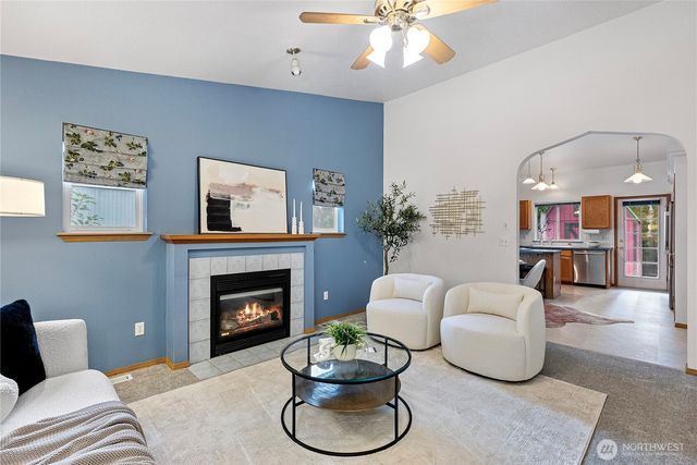 3310 Oas Drive W, University Place, WA 98466