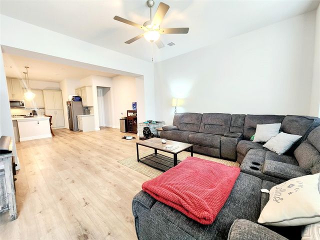 2225 Fort Bliss Street, Mesquite, TX 75149
