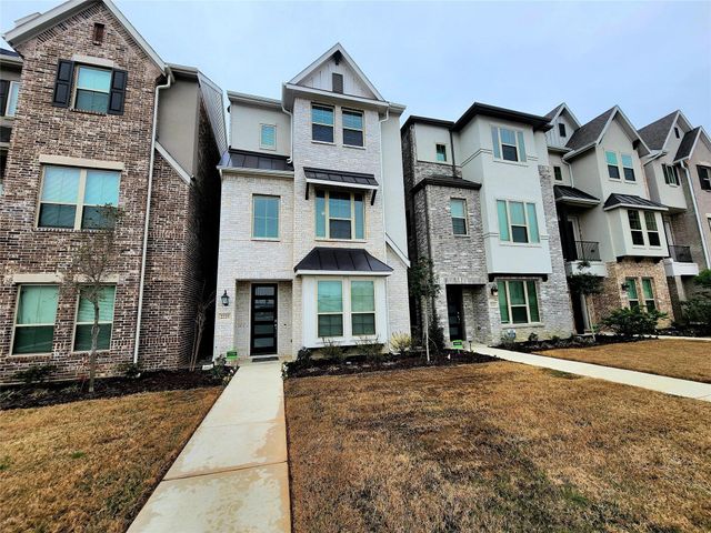 2225 Fort Bliss Street, Mesquite, TX 75149