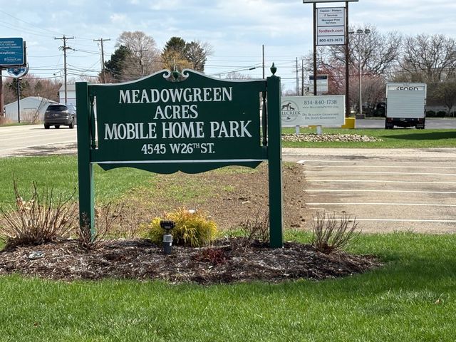 2701 GREENACRE Drive, Erie, PA 16506