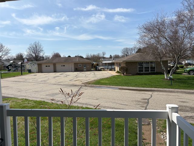 2701 GREENACRE Drive, Erie, PA 16506