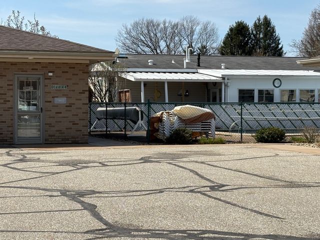 2701 GREENACRE Drive, Erie, PA 16506