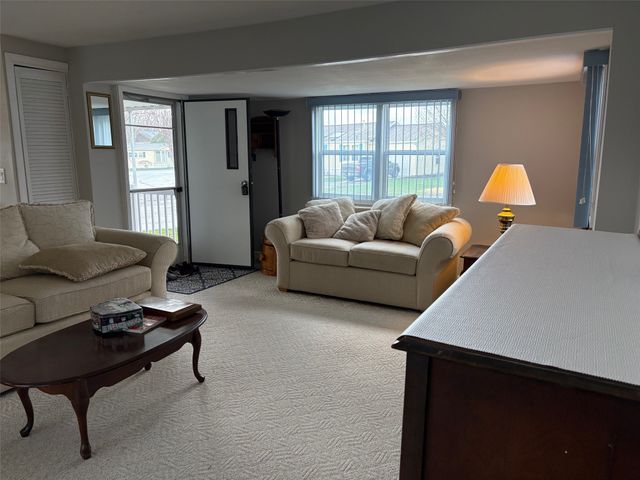 2701 GREENACRE Drive, Erie, PA 16506