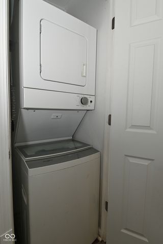 455 Southgate Drive, Greenwood, IN 46143