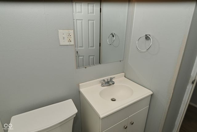 455 Southgate Drive, Greenwood, IN 46143