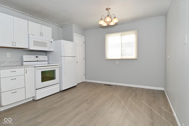455 Southgate Drive, Greenwood, IN 46143