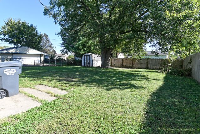 455 Southgate Drive, Greenwood, IN 46143