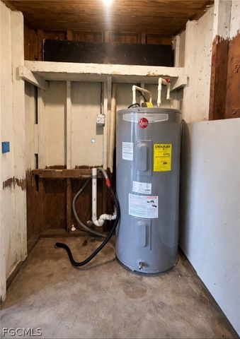 919 Freemont ST, Fort Myers, FL 33916