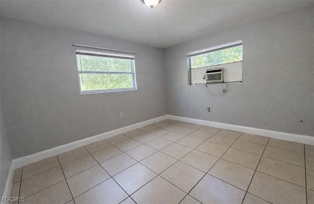 919 Freemont ST, Fort Myers, FL 33916