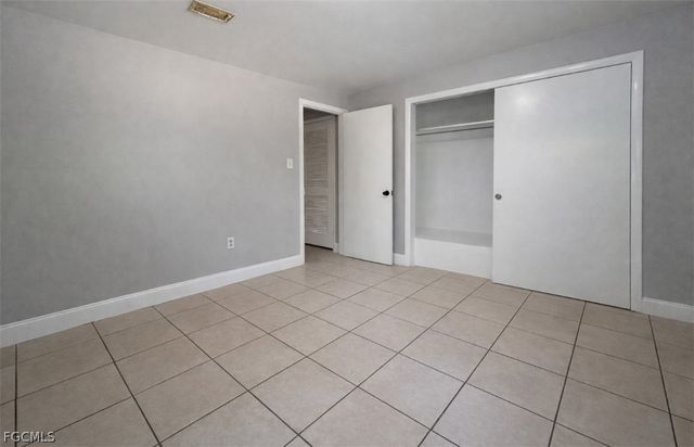 919 Freemont ST, Fort Myers, FL 33916