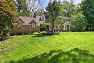 30 Cherry Tree Ln, Kinnelon Boro, NJ 07405