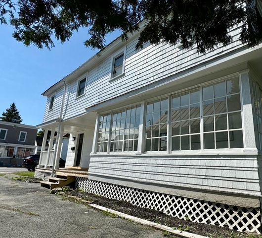 36 Pratt Street, Rouses Point, NY 12979