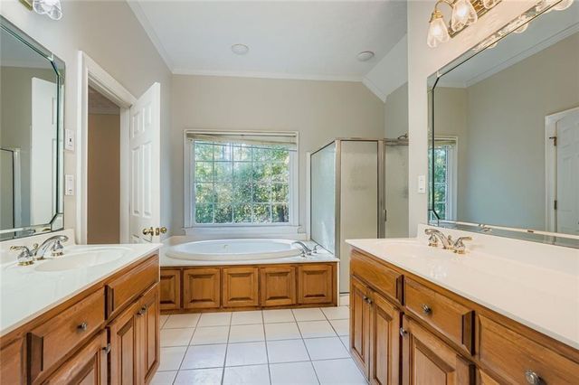 100 Hamilton Glen Court, Fayetteville, GA 30215
