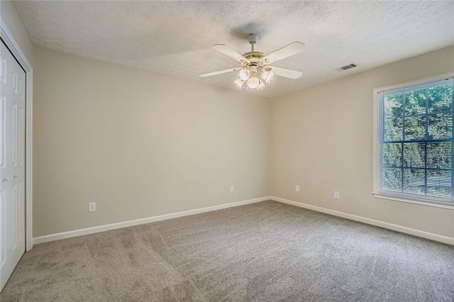100 Hamilton Glen Court, Fayetteville, GA 30215