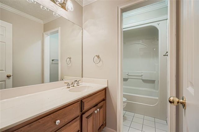 100 Hamilton Glen Court, Fayetteville, GA 30215