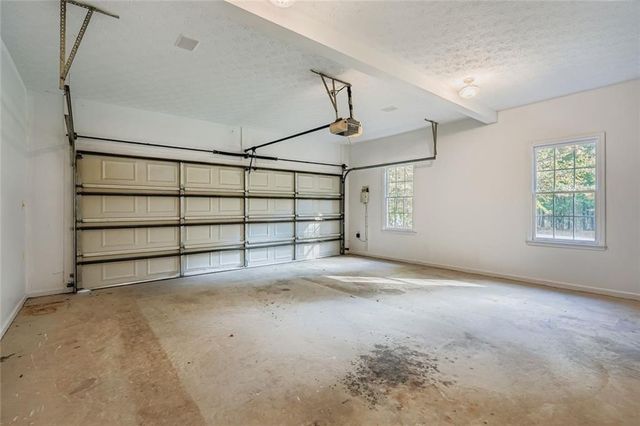 100 Hamilton Glen Court, Fayetteville, GA 30215
