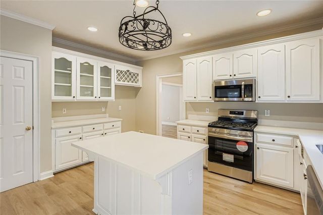 100 Hamilton Glen Court, Fayetteville, GA 30215