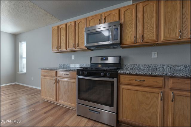 11896 Mesquite Miel Drive, El Paso, TX 79934