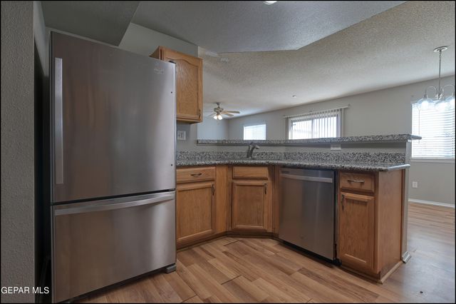 11896 Mesquite Miel Drive, El Paso, TX 79934