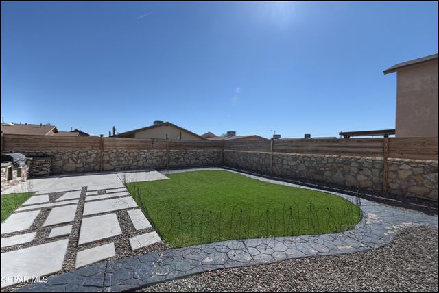 11896 Mesquite Miel Drive, El Paso, TX 79934