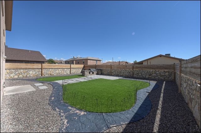 11896 Mesquite Miel Drive, El Paso, TX 79934