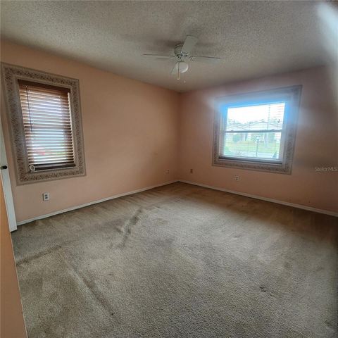 511 FINSBURY CIRCLE B, Sun City Center, FL 33573