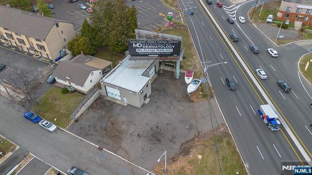 8 E Us-46 1, Lodi, NJ 07644