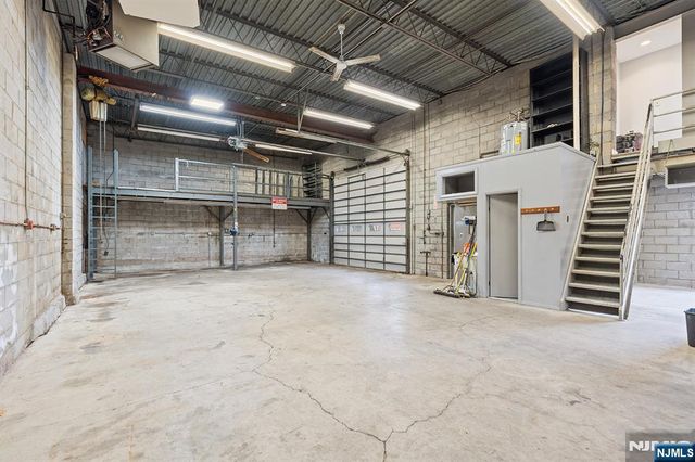 8 E Us-46 1, Lodi, NJ 07644