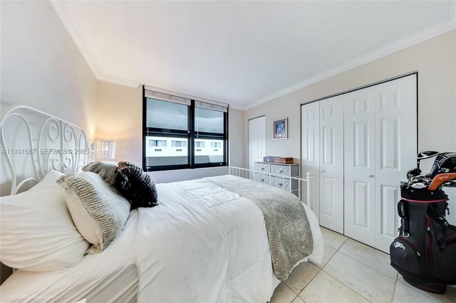 4301 Collins Ave 803, Miami Beach, FL 33140