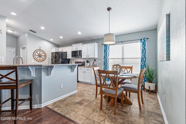 1353 CAMP RIDGE Lane, Middleburg, FL 32068