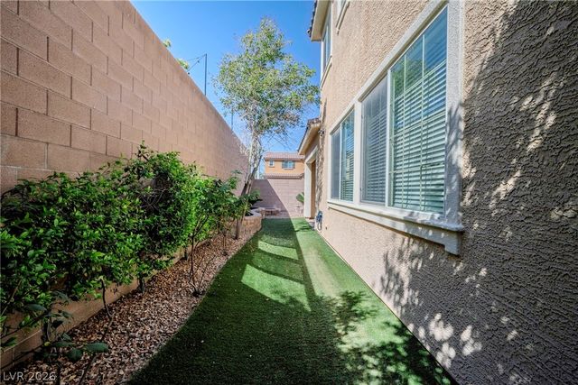 3045 Quiet Creek Avenue, Henderson, NV 89044