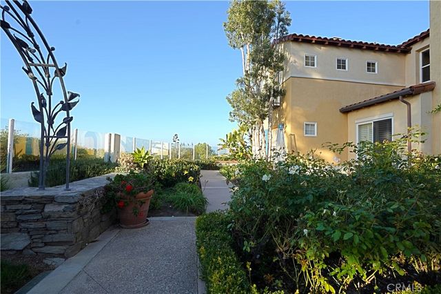 16 Savona Court, Newport Coast, CA 92657
