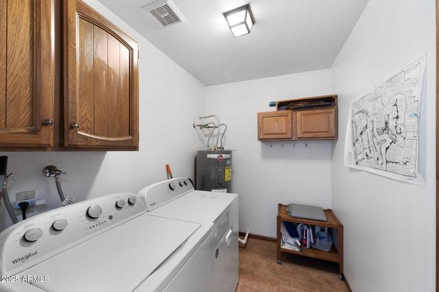 821 LEISURE WORLD --, Mesa, AZ 85206