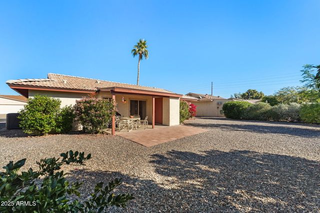 821 LEISURE WORLD --, Mesa, AZ 85206