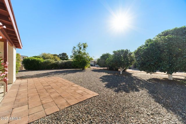 821 LEISURE WORLD --, Mesa, AZ 85206