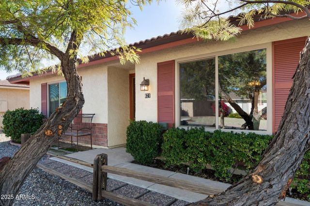 821 LEISURE WORLD --, Mesa, AZ 85206