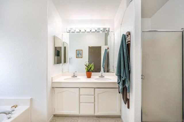 220 N El Camino Real 33, Oceanside, CA 92058