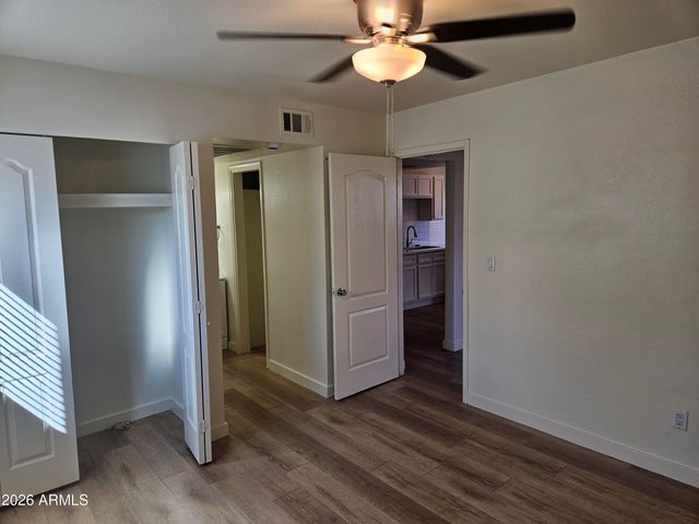 1330 E HIGHLAND Avenue 28A, Phoenix, AZ 85014