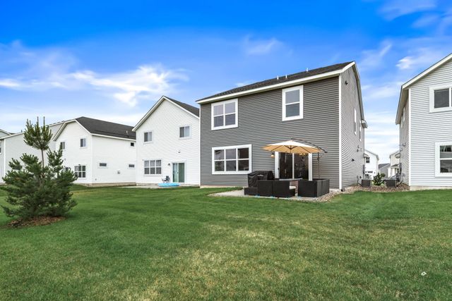 6822 102nd Street S, Cottage Grove, MN 55016