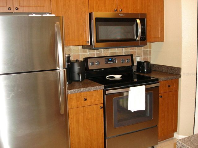 2141 PORTOFINO PLACE 8-2816, Palm Harbor, FL 34683