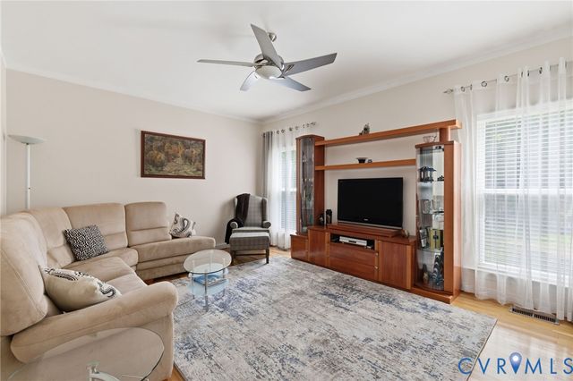 1642 Fairfield Green Rd, Henrico, VA 23238