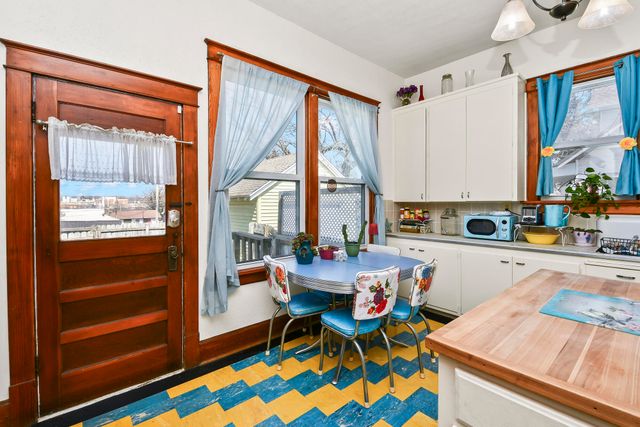 823 W Walnut Street, Springfield, MO 65806