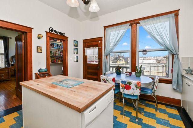 823 W Walnut Street, Springfield, MO 65806