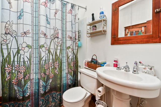 823 W Walnut Street, Springfield, MO 65806