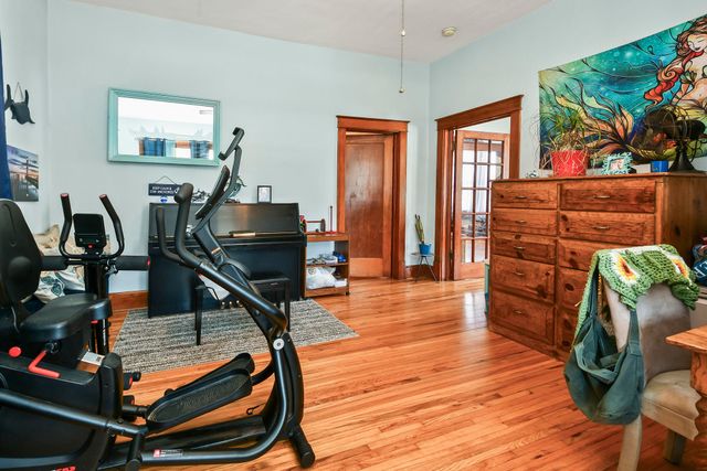 823 W Walnut Street, Springfield, MO 65806