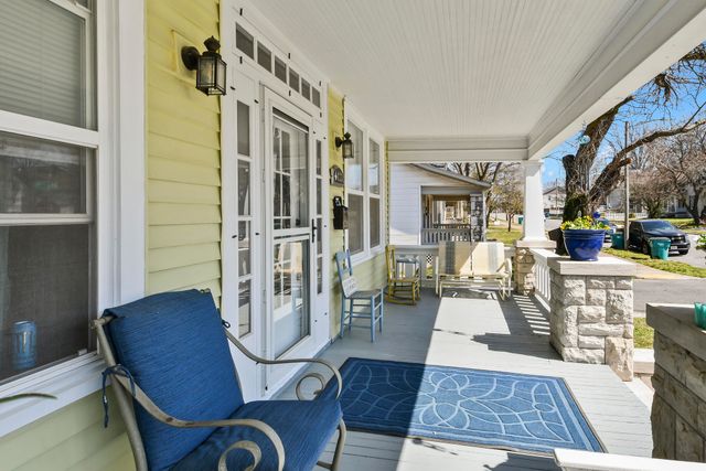 823 W Walnut Street, Springfield, MO 65806