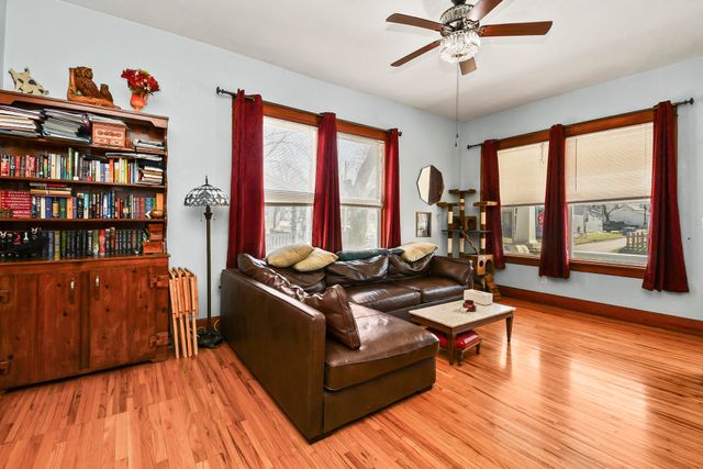 823 W Walnut Street, Springfield, MO 65806